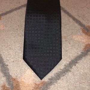H monogram preowned tie faconnee